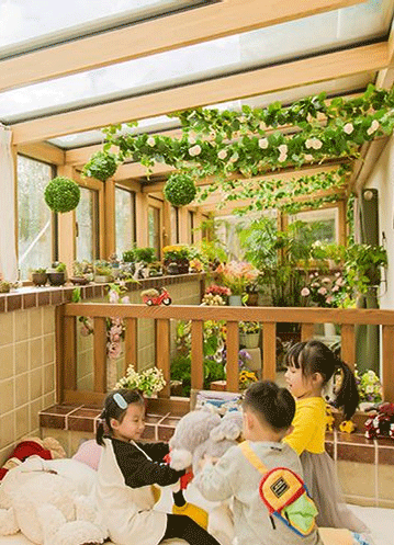 家里有孩子，一定要用內(nèi)開內(nèi)倒的窗戶